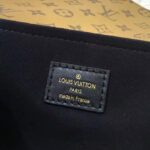 Louis Vuitton Pochette Metis M41465 Coffee